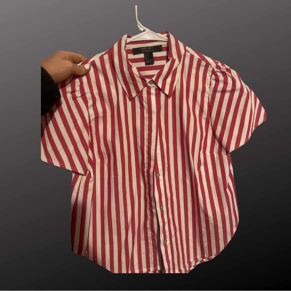 Vintage short sleeve red stripe button down top
